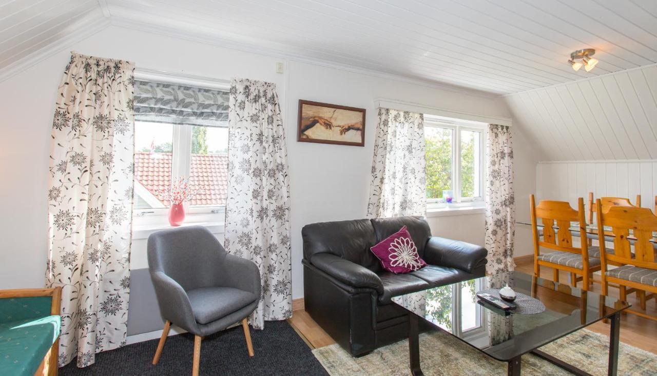 Mandal Apartment Mit Moeglichkeit Ein Boot Zu Benutzen Und Angeln Exterior foto