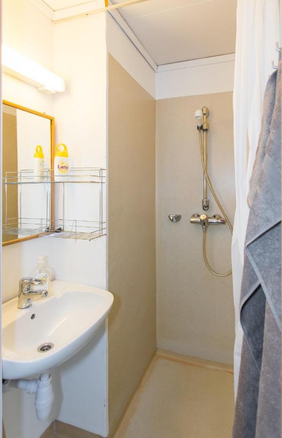 Mandal Apartment Mit Moeglichkeit Ein Boot Zu Benutzen Und Angeln Exterior foto